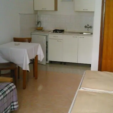 Apartmani Ana Novi V. - Studio Novi Vinodolski Exterior photo